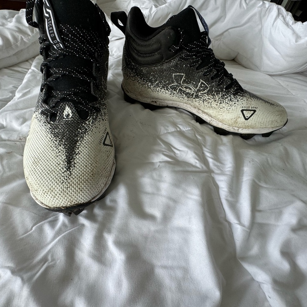 Football cleats 11.5